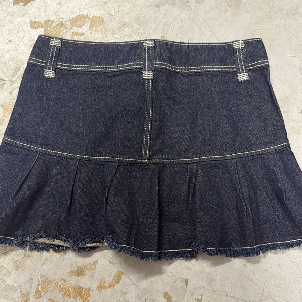 BDG Indigo Denim Skirt NEVER WORN - Size Small Denim Skater Mini Skirt - Picture 3 of 3
